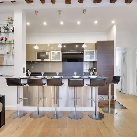 Marais - Appartement Parisien Pour 5 Personnes Exterior photo